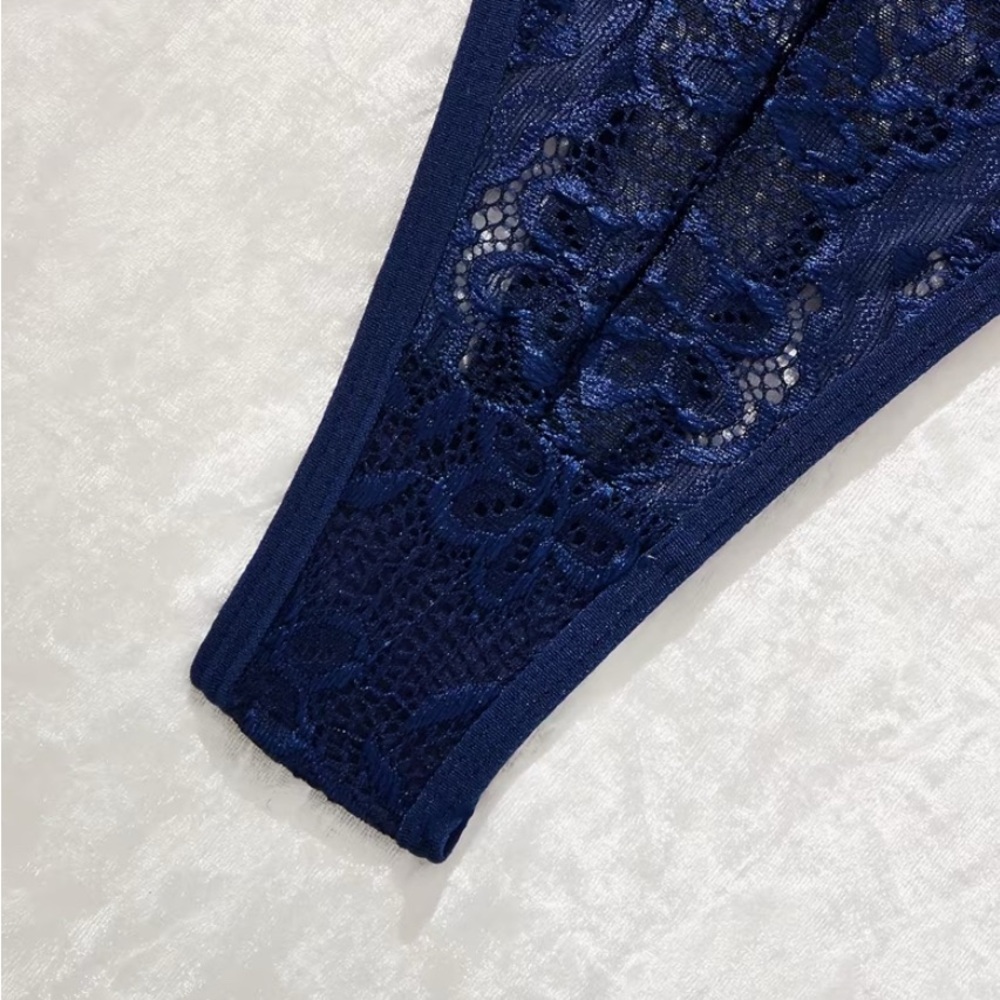 Elegant Navy Lace Bodysuit - Picture 5 of 6